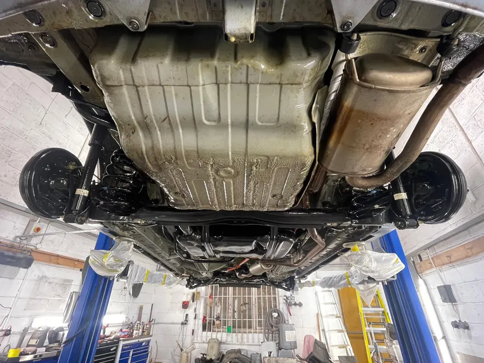 Rear underbody, fuel tank and exhaust after Lanoguard